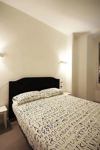 Casa de hóspedes Manin Lt 4*
